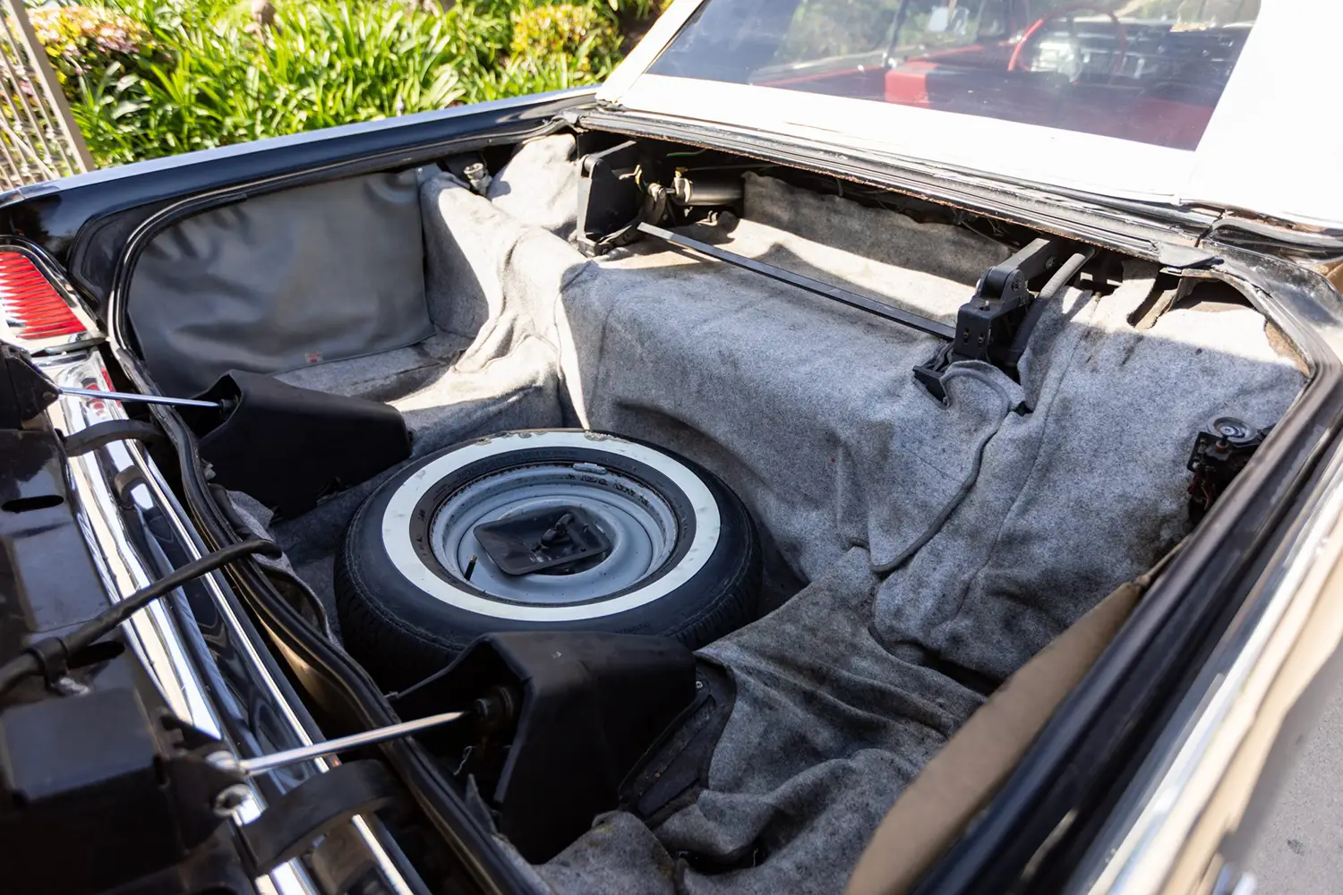 1965 Lincoln Continental convertible