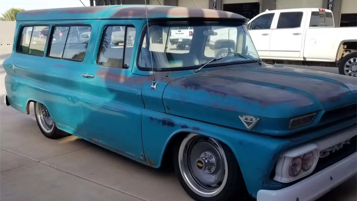 1962 GMC Suburban
