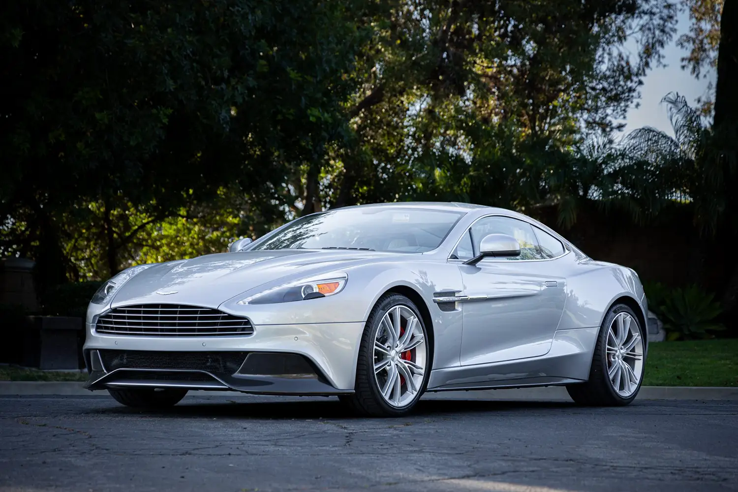 2014 Aston Martin Vanquish Coupe