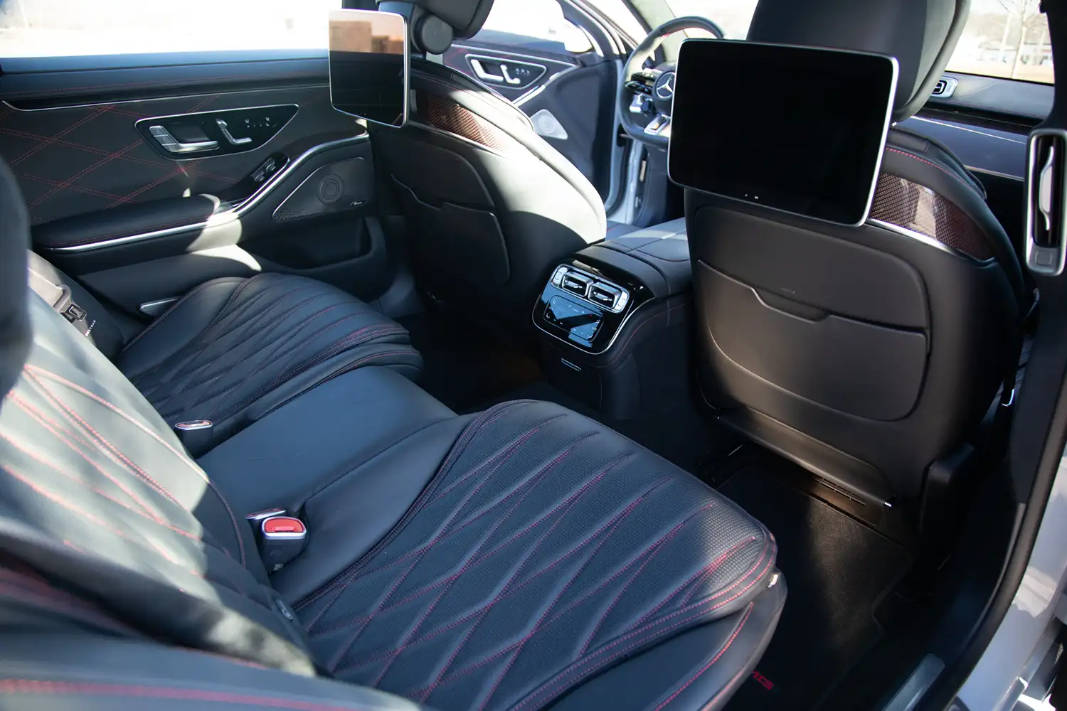 2024 Mercedes-AMG S63 E Performance