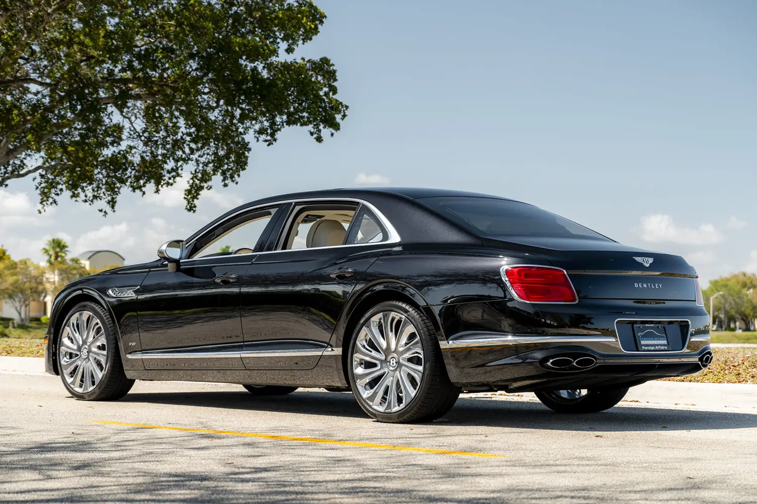 2022 Bentley Flying Spur V8 Mulliner