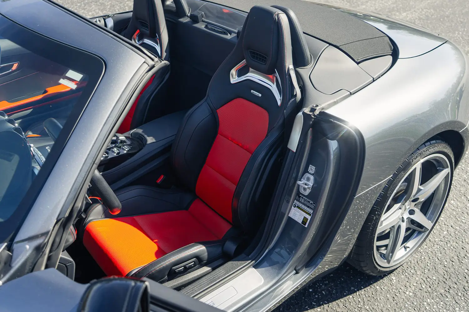 2018 Mercedes-AMG GT Roadster