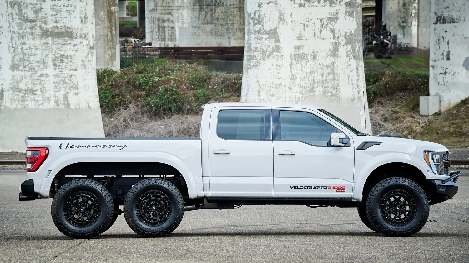 2023 Ford F-150 Raptor R Hennessey VelociRaptor 1000 6x6