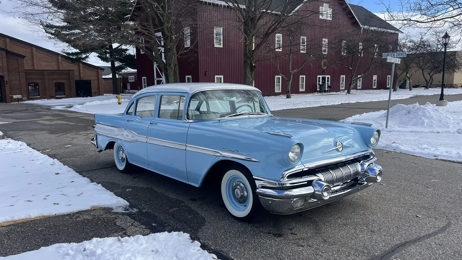 1957 Pontiac Chieftain