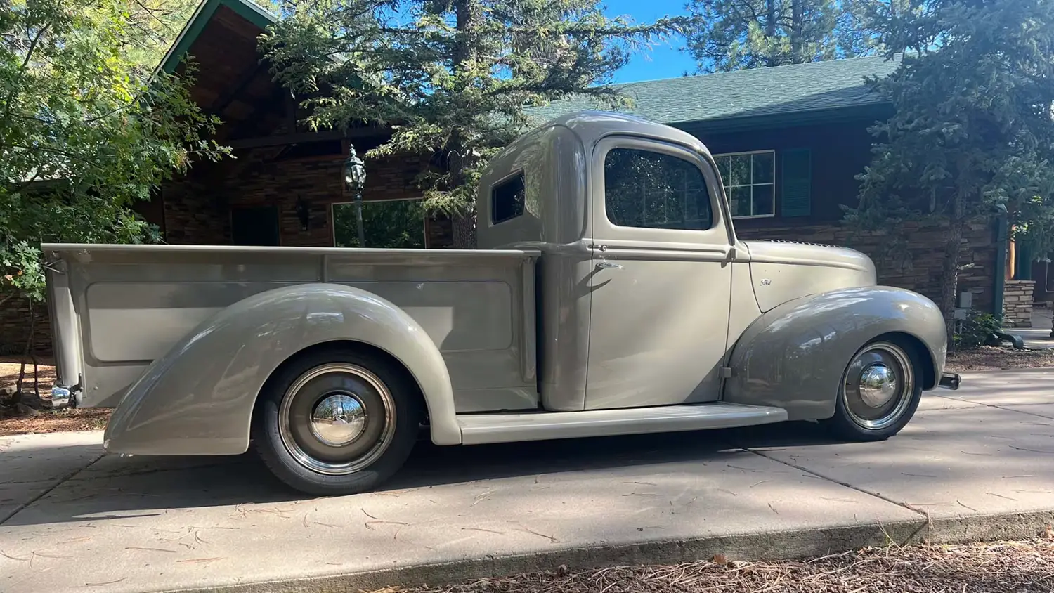 1940 Ford Custom Pickup