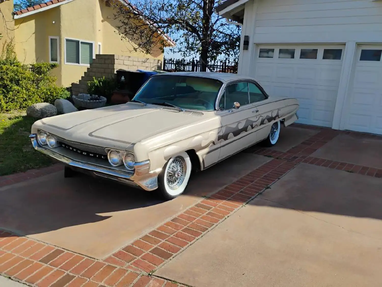 1961 Oldsmobile Dynamic 88 Holiday