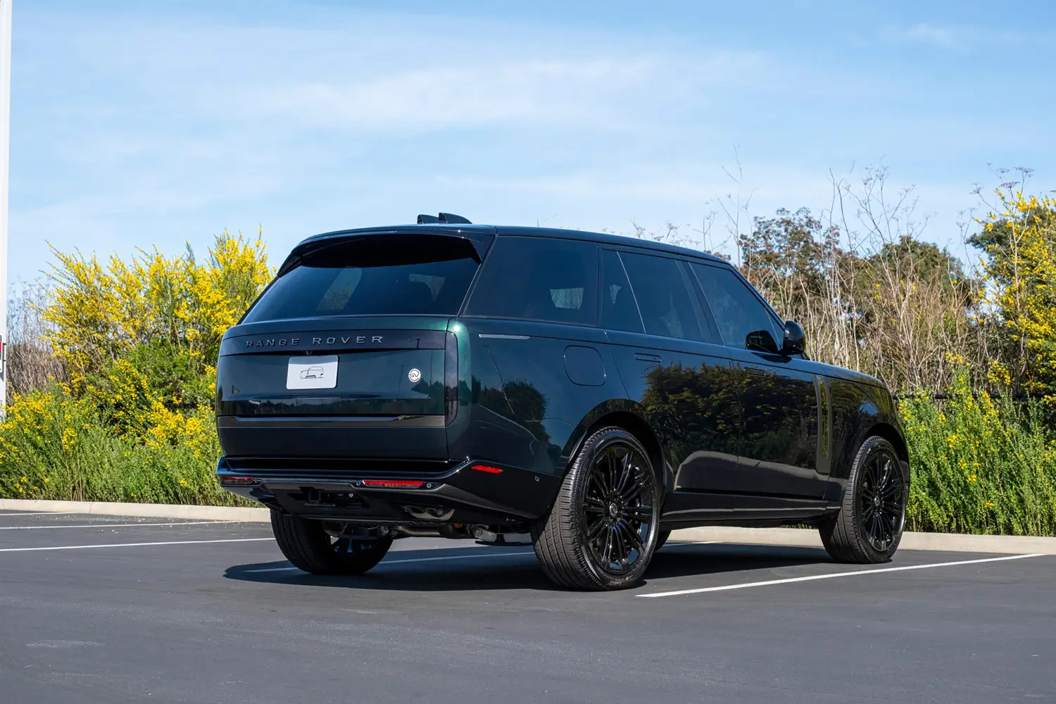 2025 Range Rover P615 SV