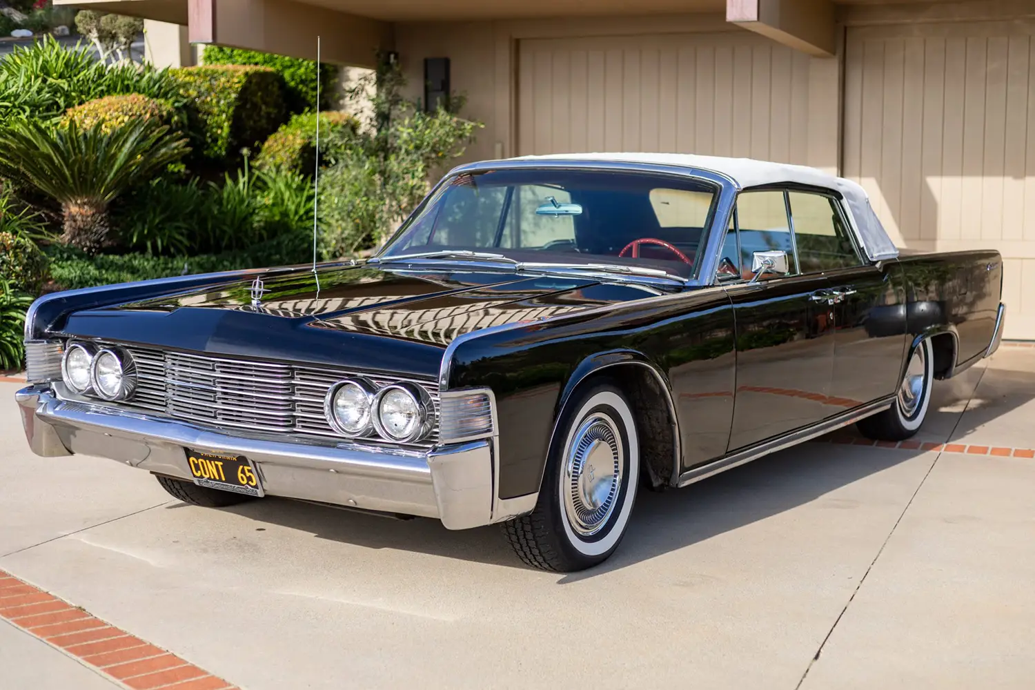 1965 Lincoln Continental convertible
