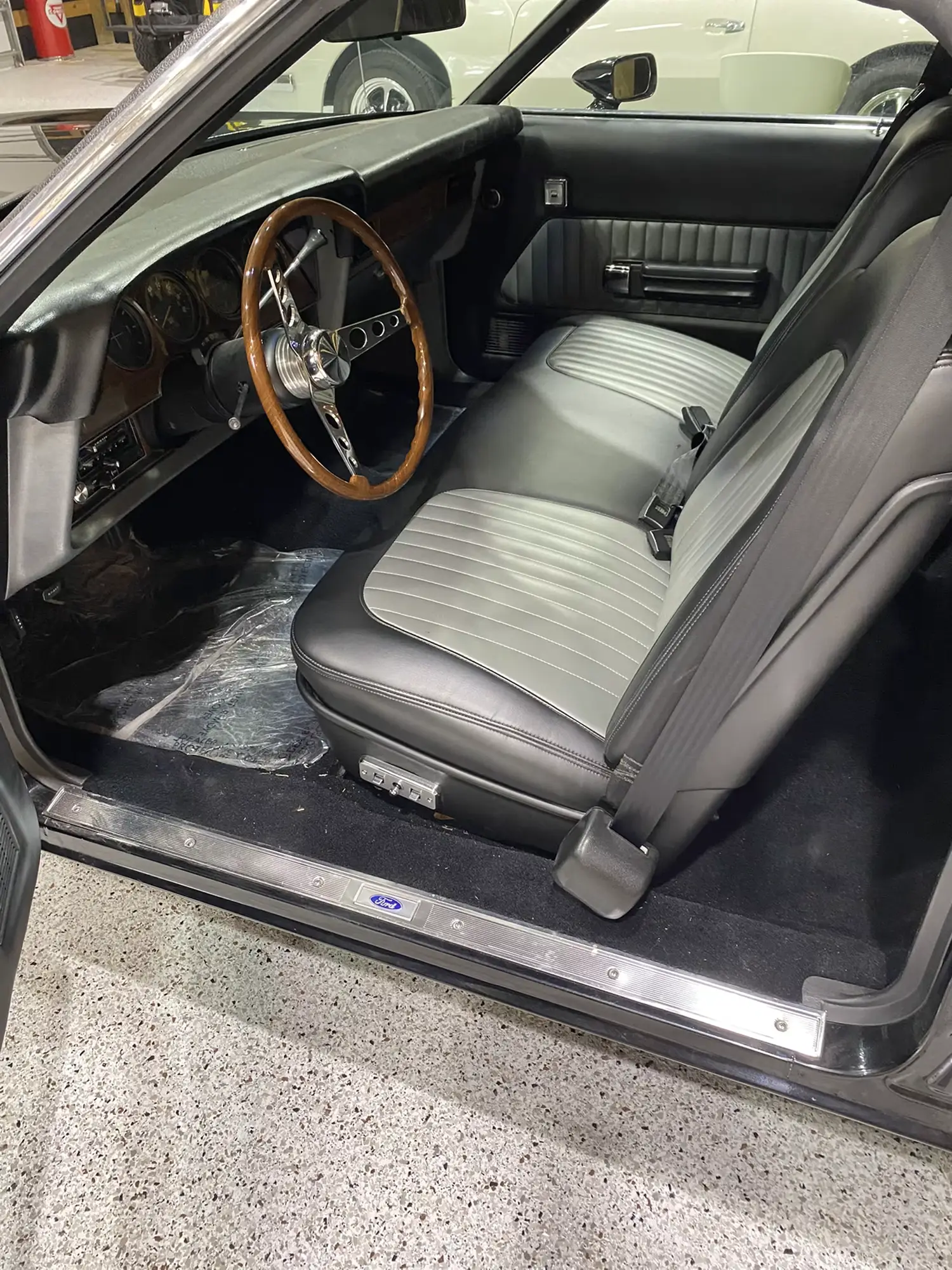 1977 Ford Ranchero Squire