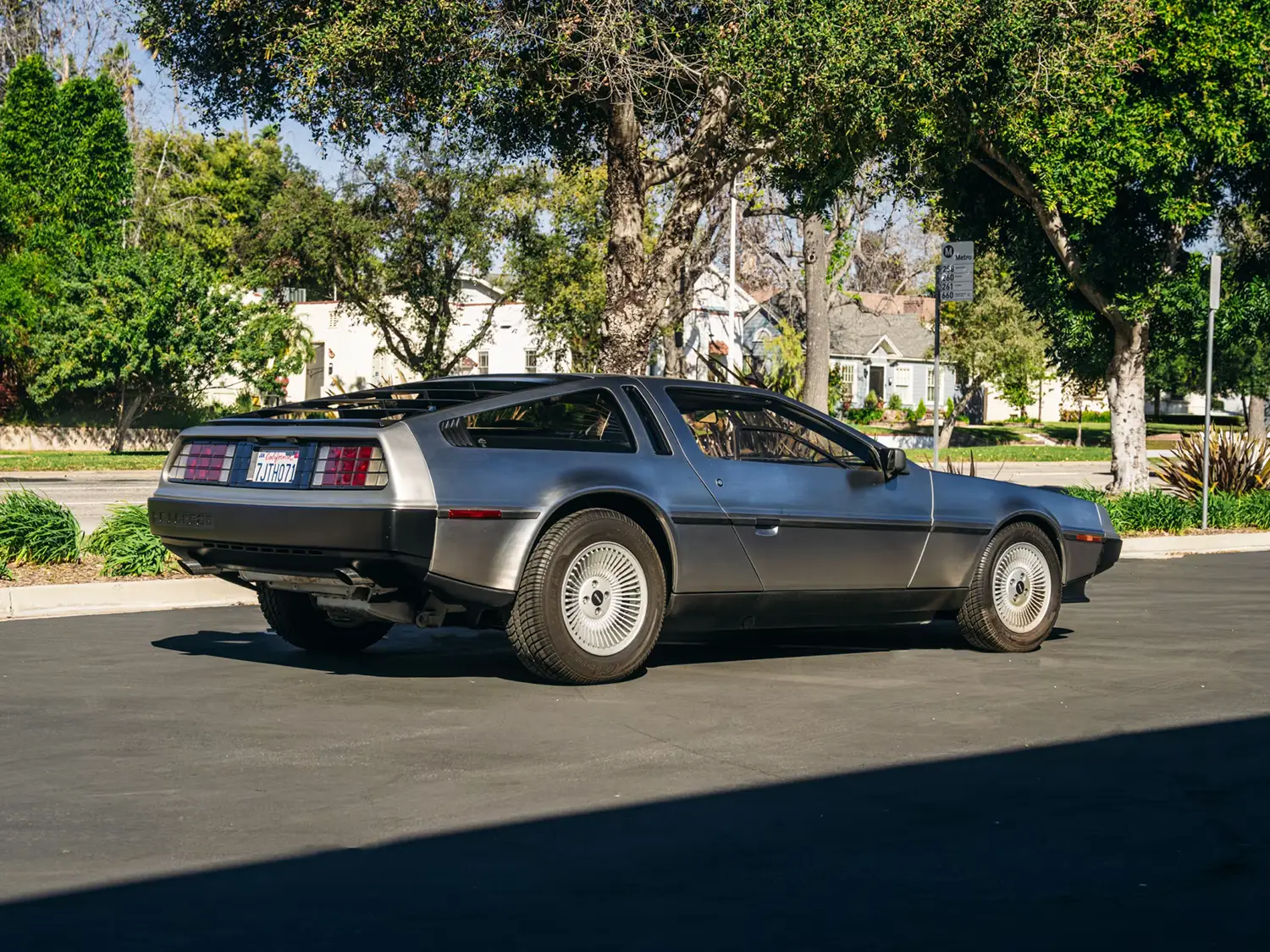 1982 DeLorean DMC-12 1982 DeLorean DMC-12