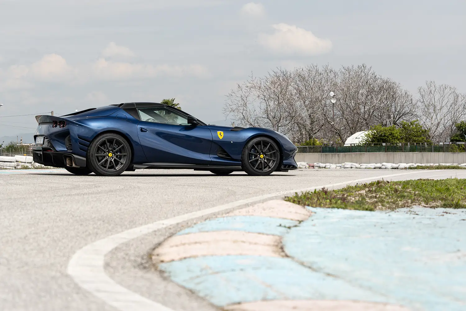 2024 Ferrari 812 Competizione A 2024 Ferrari 812 Competizione A