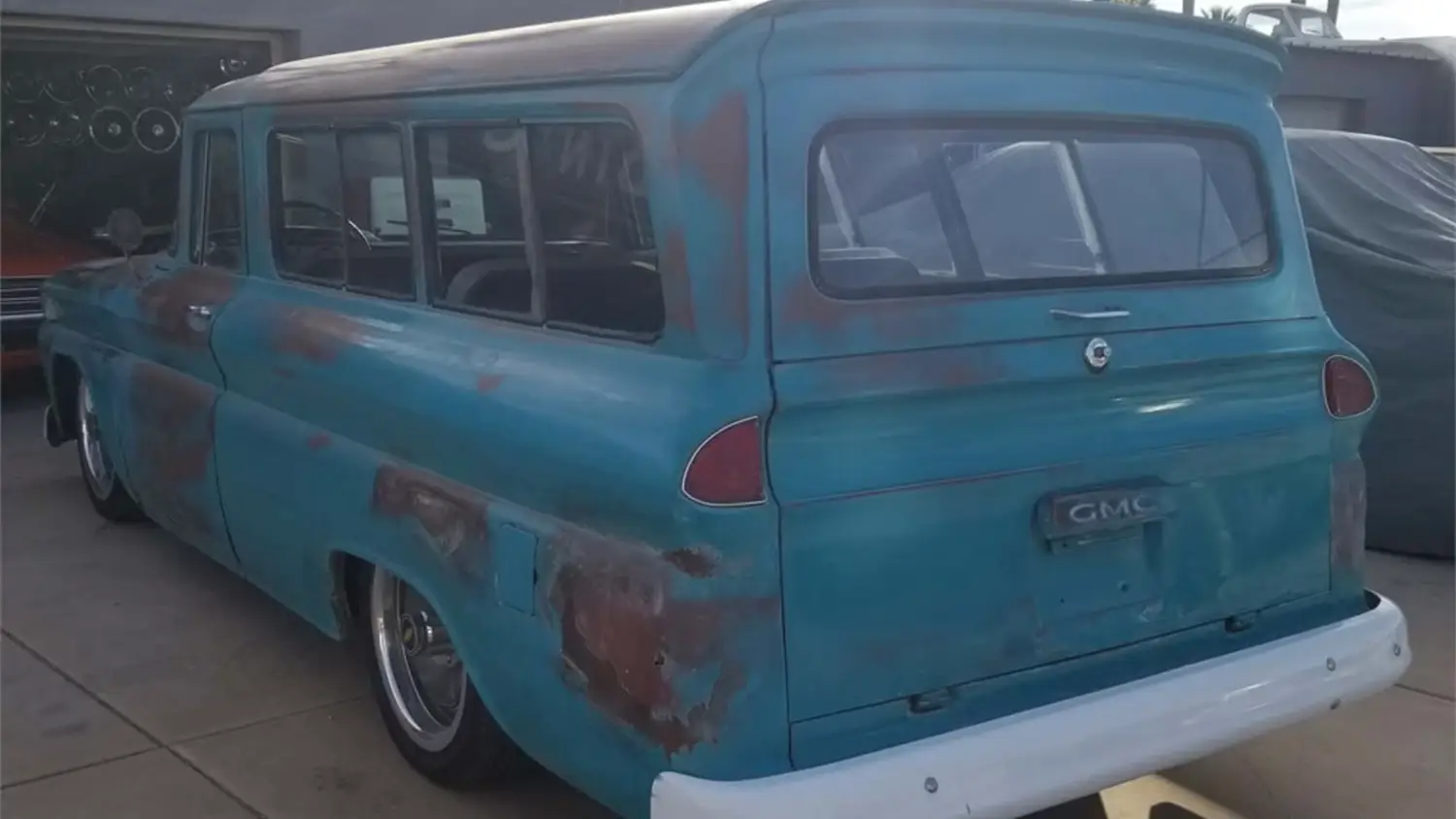 1962 GMC Suburban