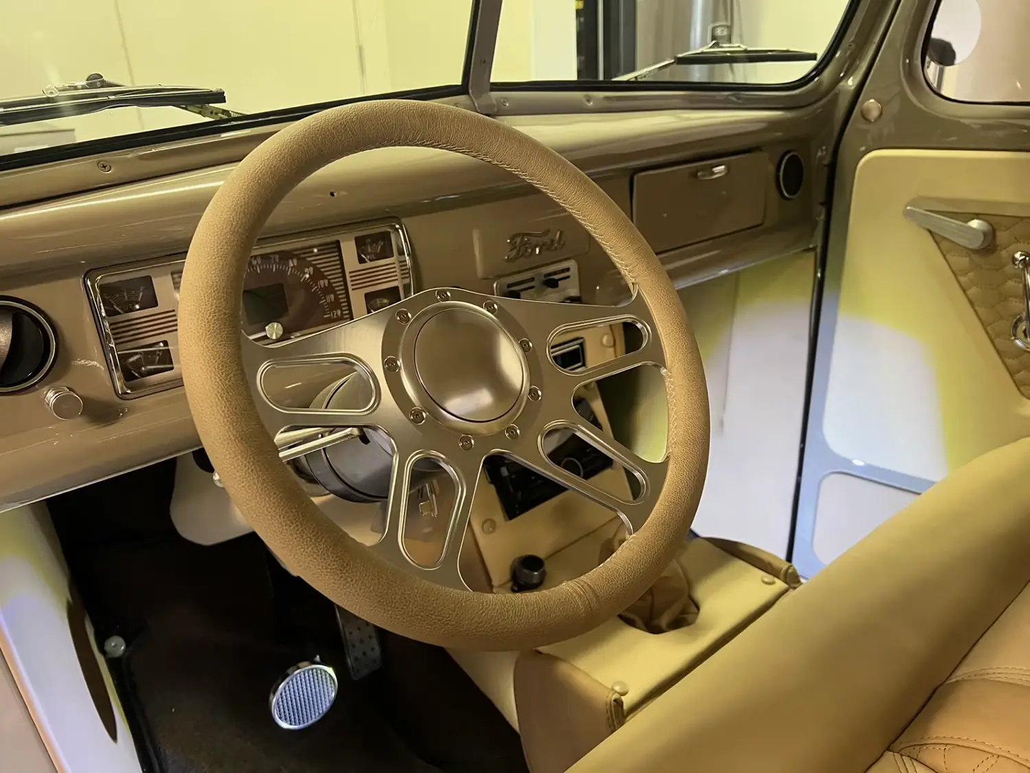 1940 Ford Custom Pickup