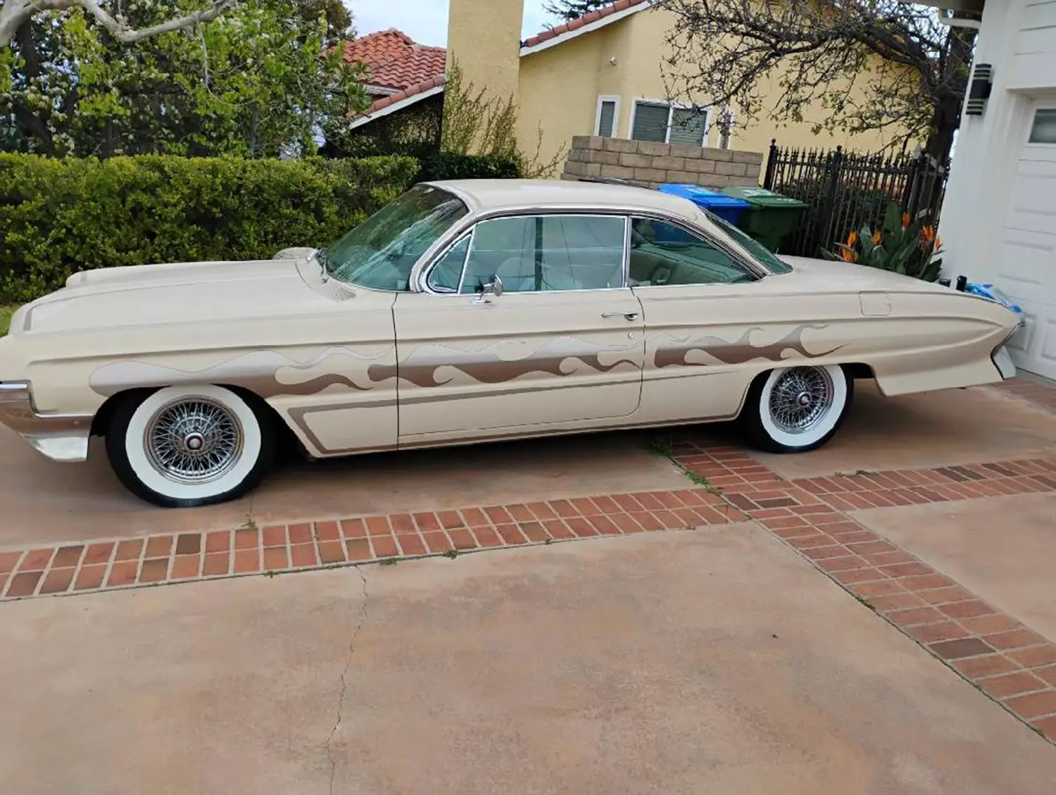 1961 Oldsmobile Dynamic 88 Holiday