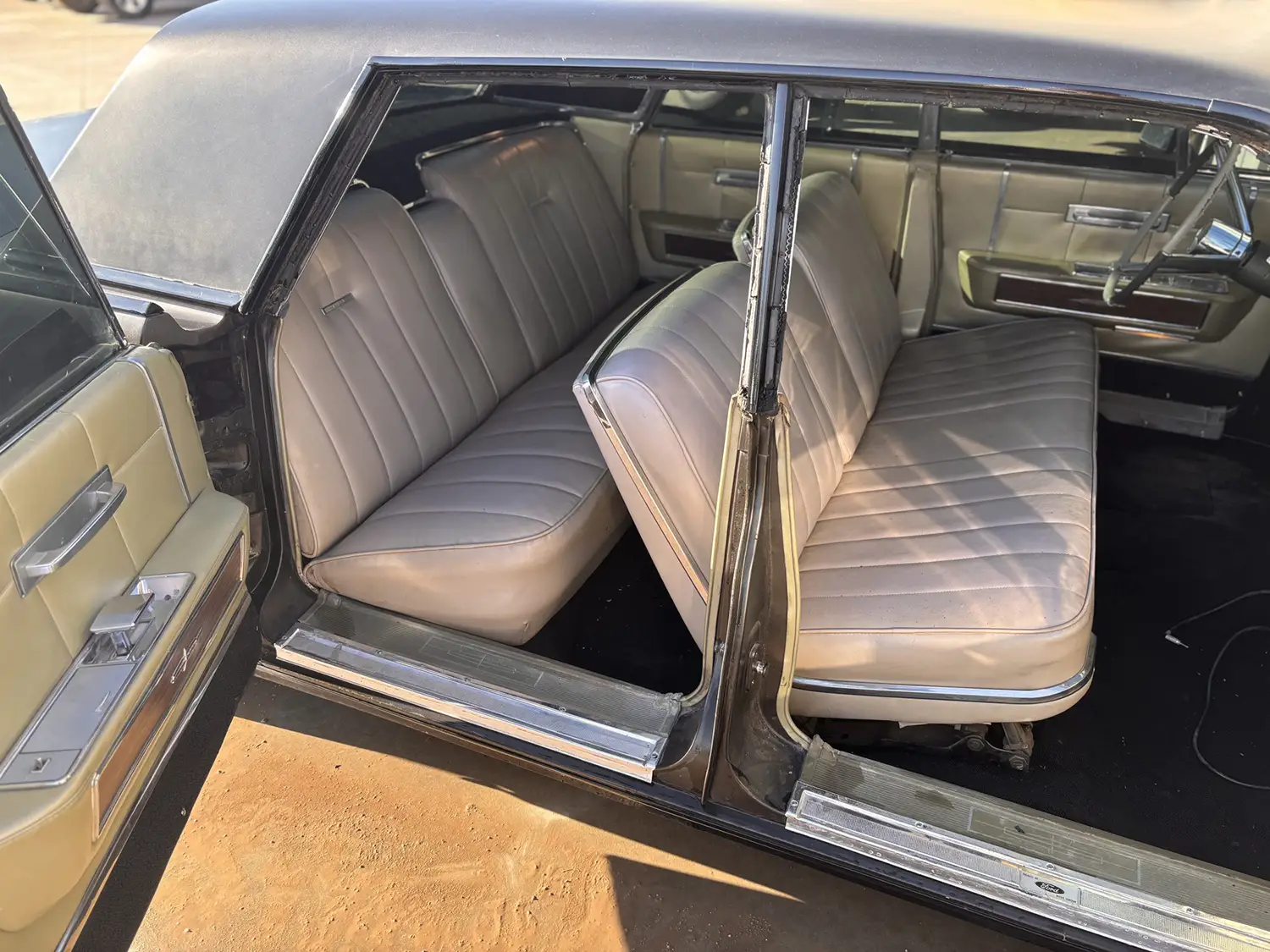 1965 Lincoln Continental sedan