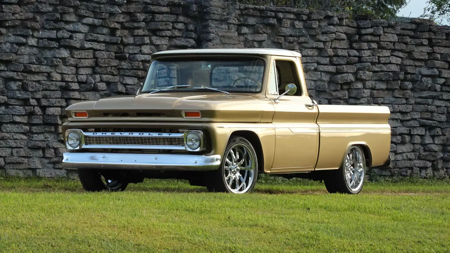1966 Chevrolet C10 Custom Pickup