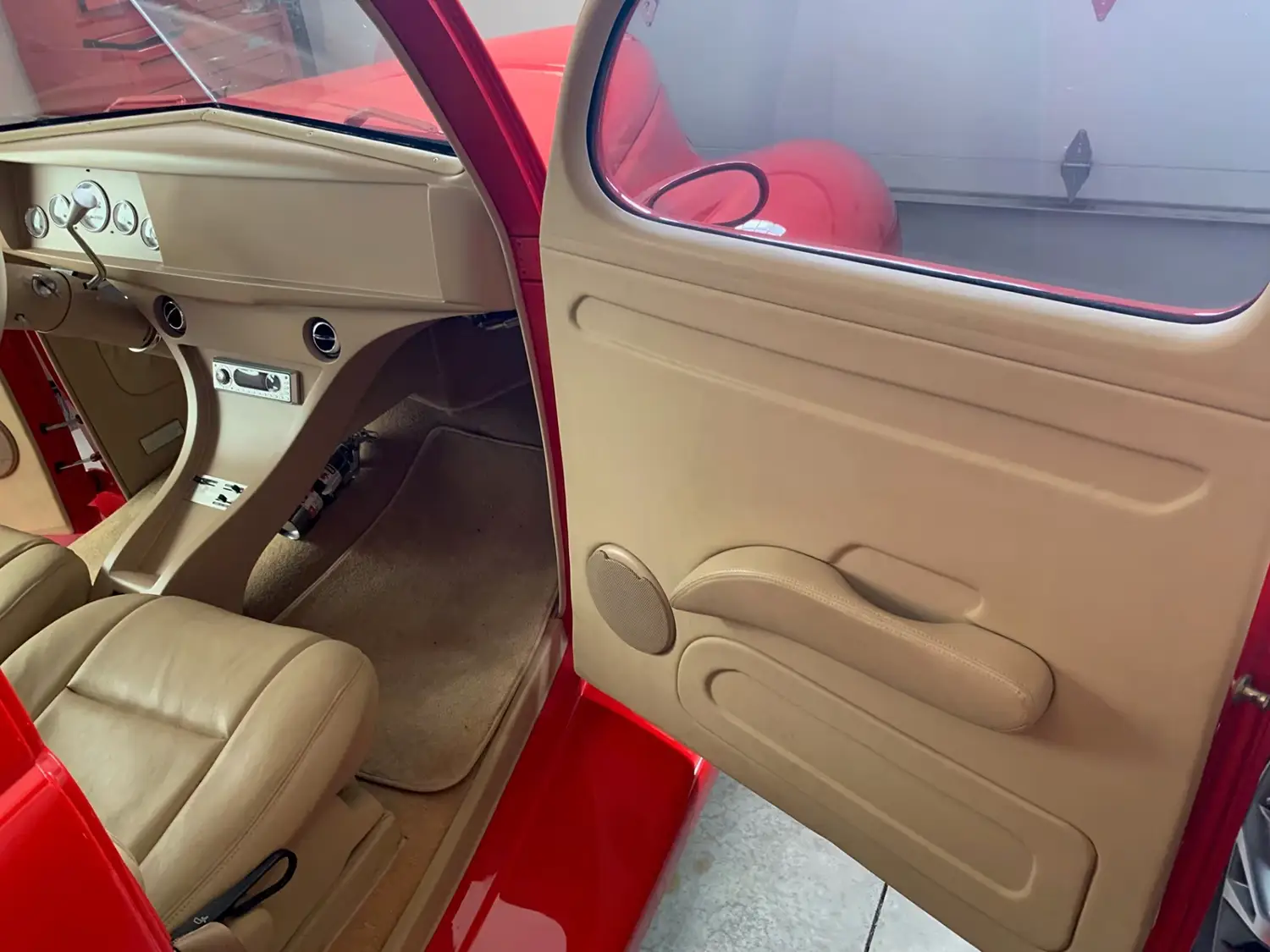 1939 Ford Deluxe Coupe Restomod 1939 Ford Deluxe Coupe Restomod