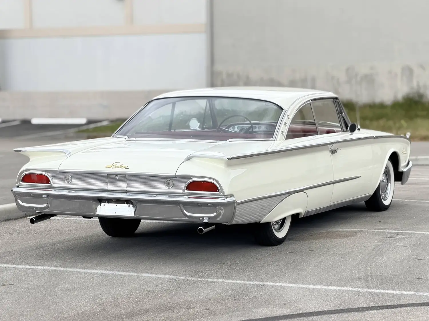 1960 Ford Galaxie Starliner
