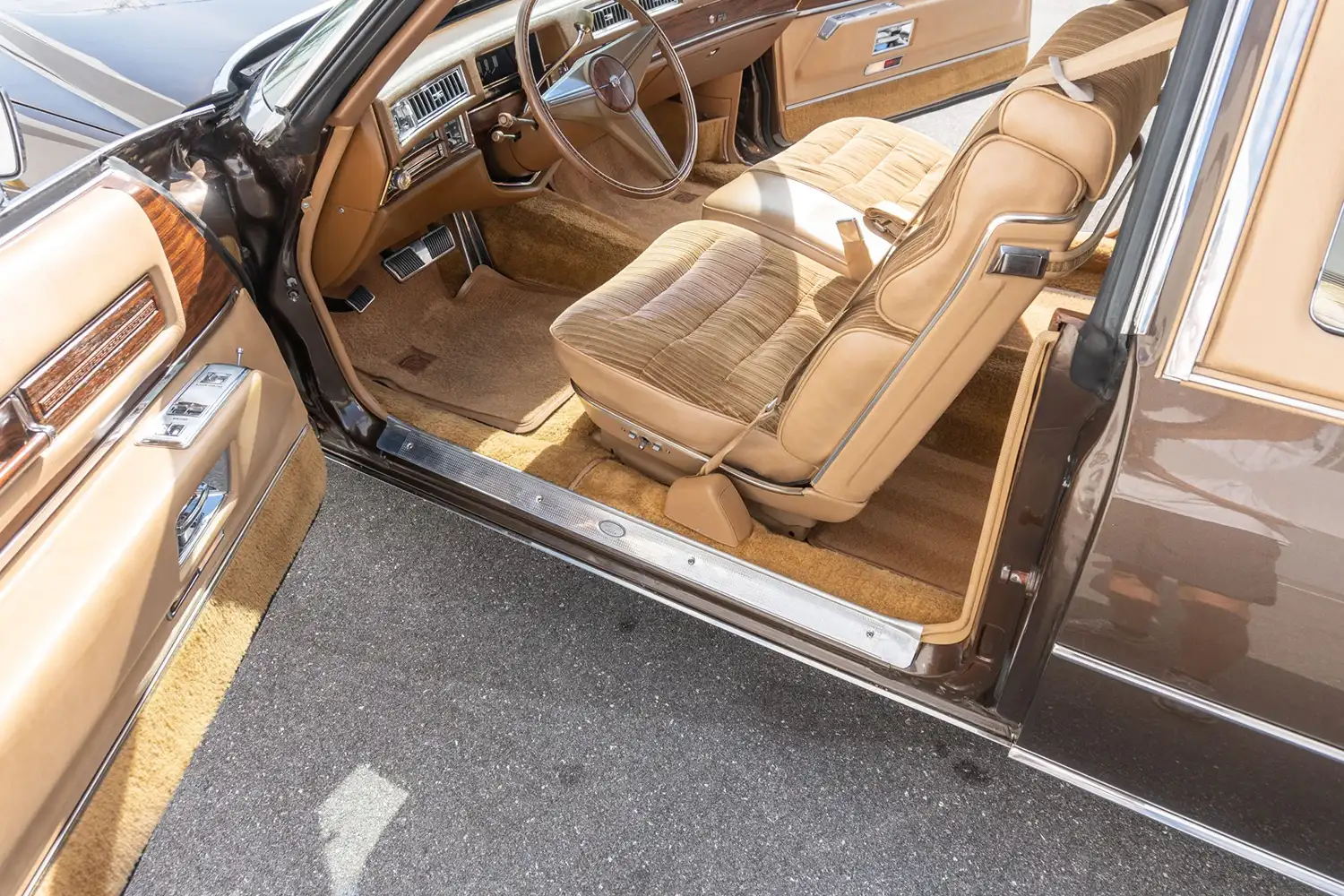 1976 Cadillac Coupe DeVille