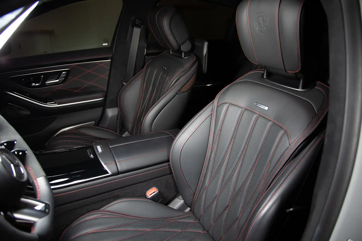 2024 Mercedes-AMG S63 E Performance