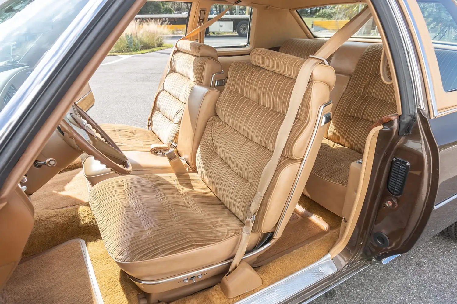 1976 Cadillac Coupe DeVille