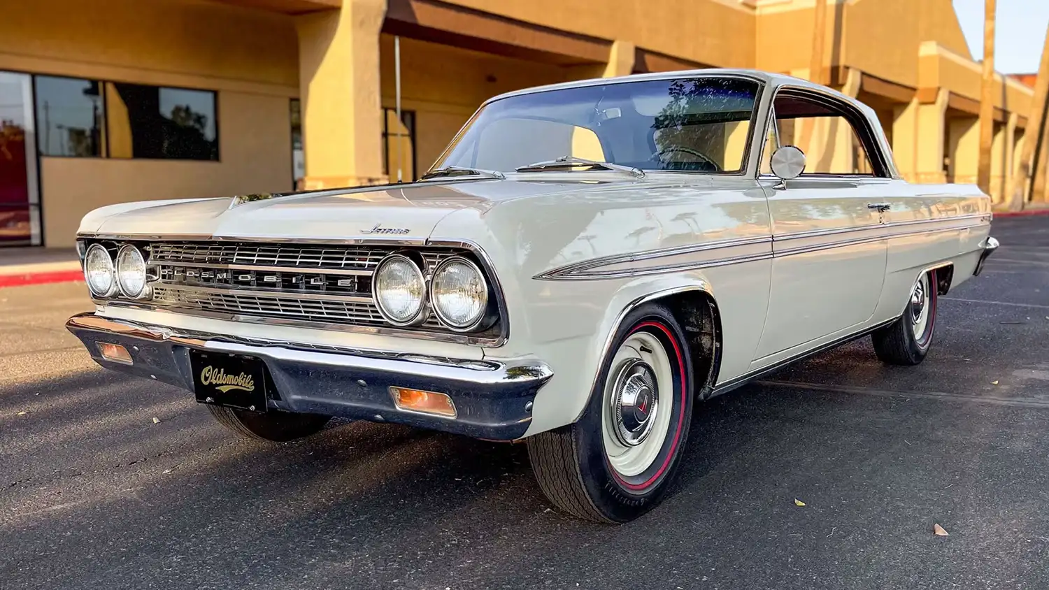 1963 Oldsmobile Jetfire