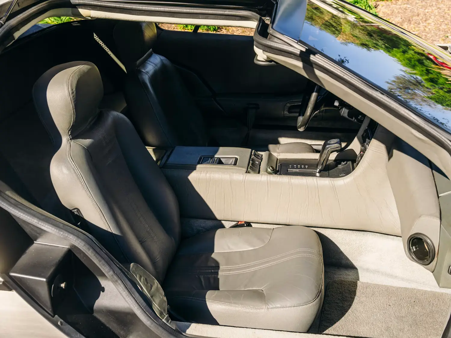 1982 DeLorean DMC-12 1982 DeLorean DMC-12