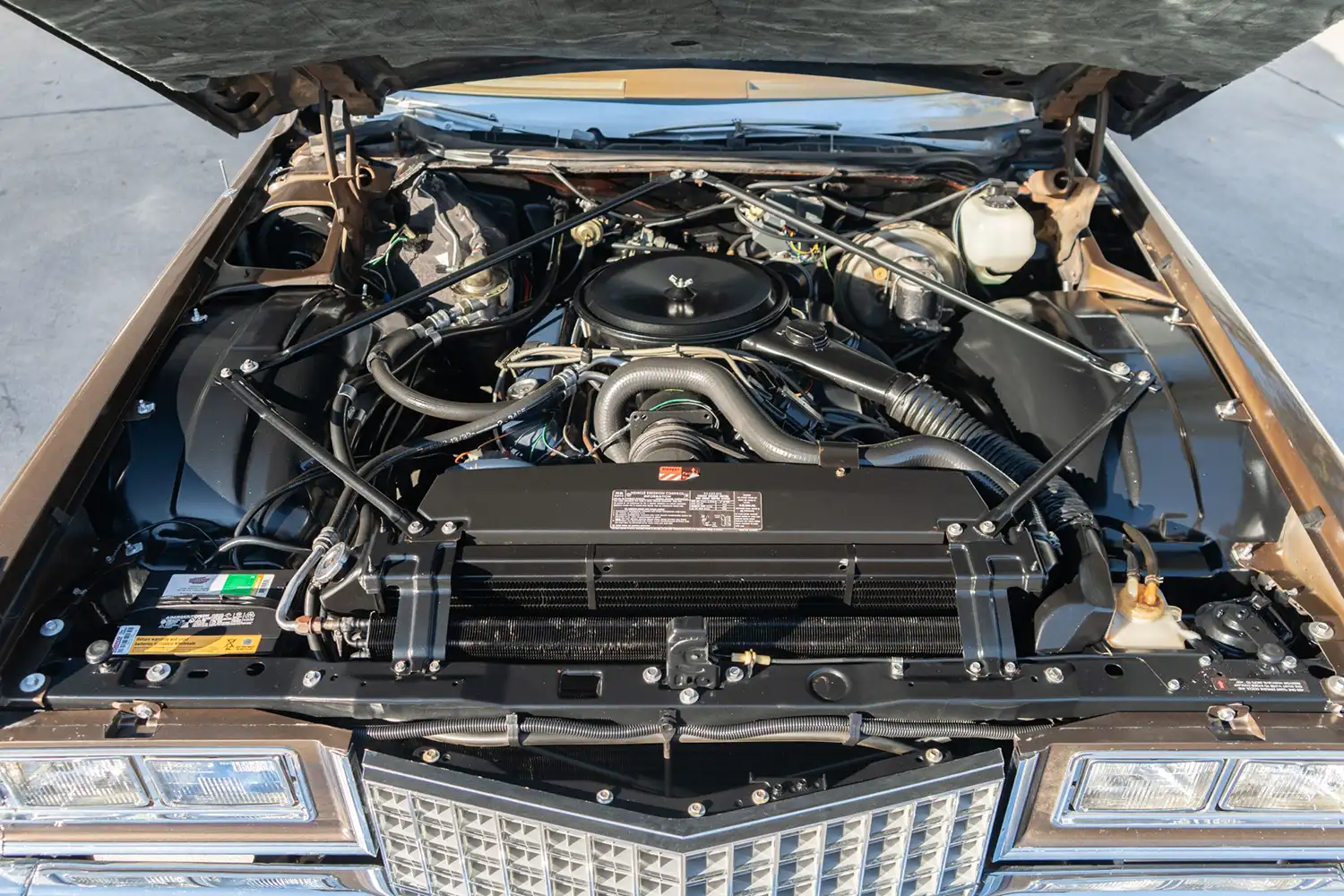 1976 Cadillac Coupe DeVille