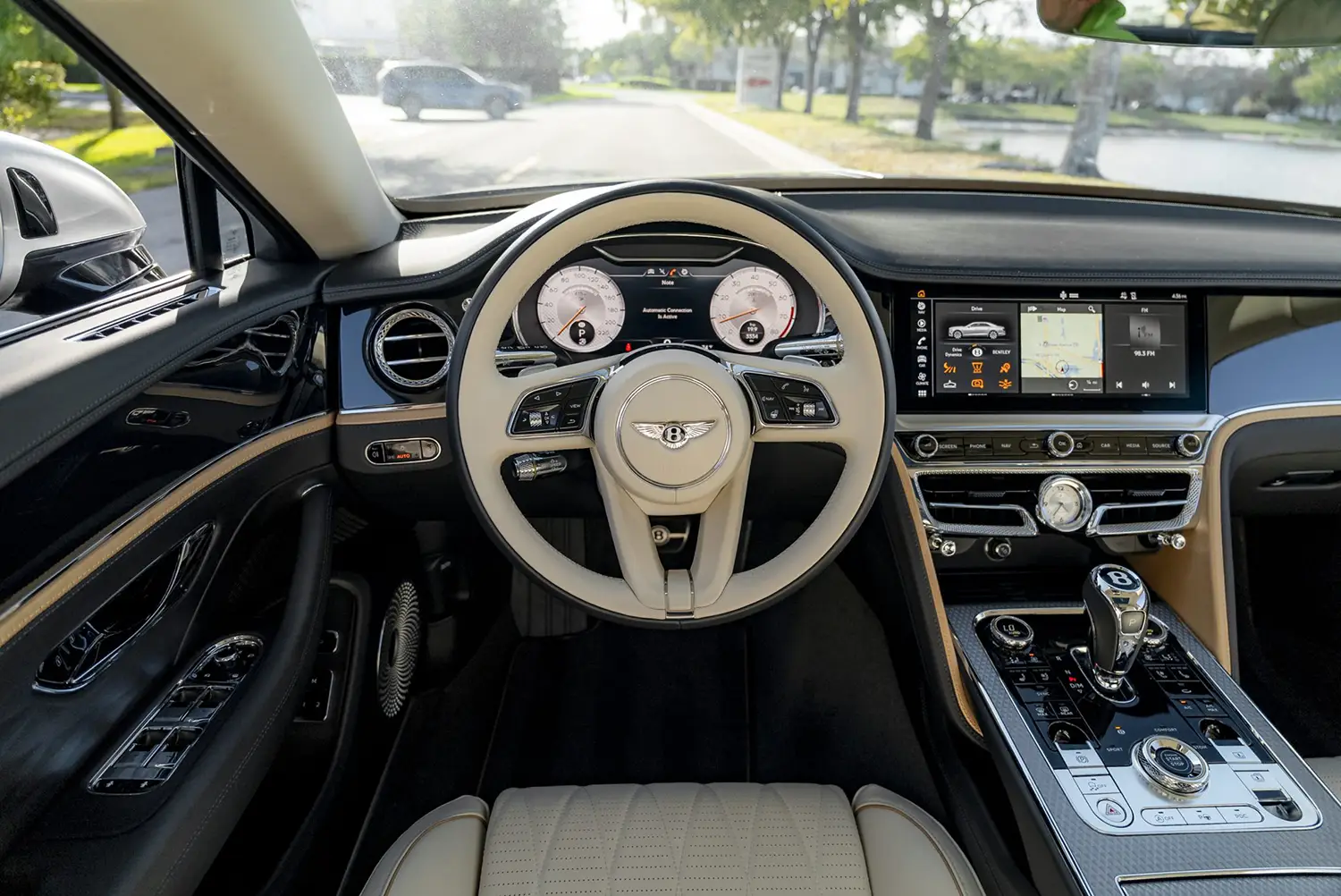 2022 Bentley Flying Spur V8 Mulliner