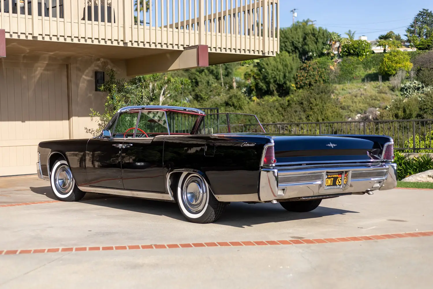 1965 Lincoln Continental convertible