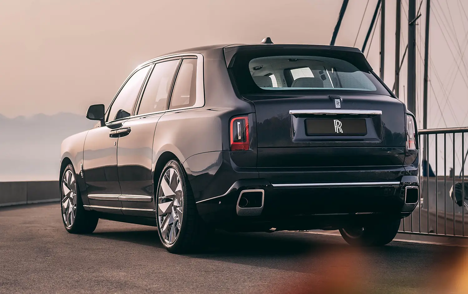 Rolls-Royce Cullinan Yachting