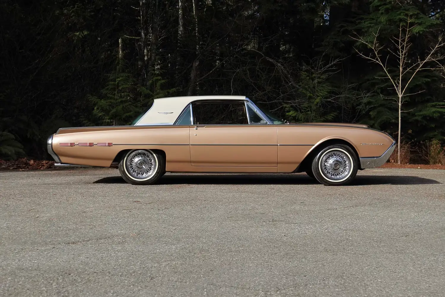 1962 Ford Thunderbird