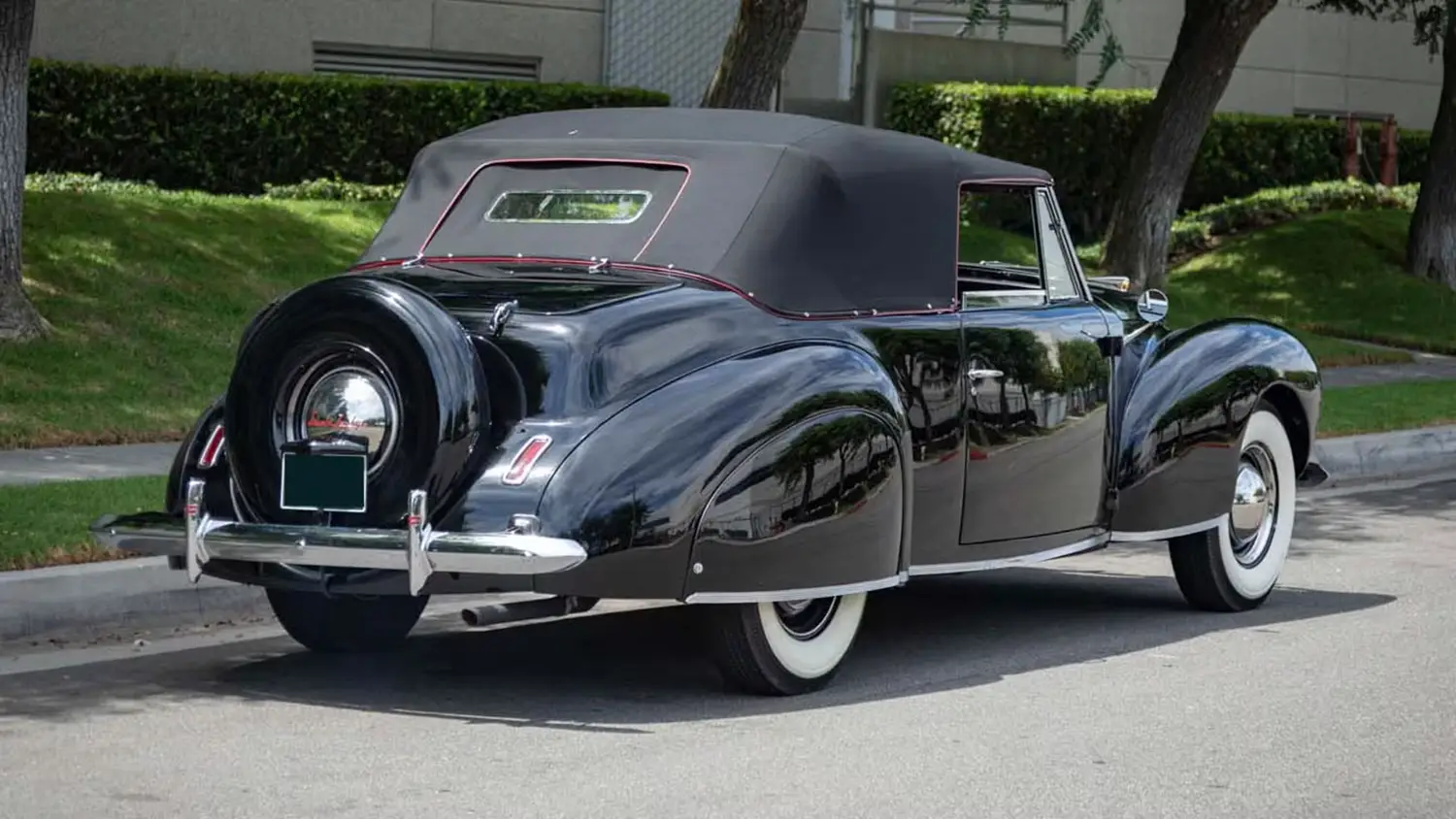 1940 Lincoln Zephyr Convertible