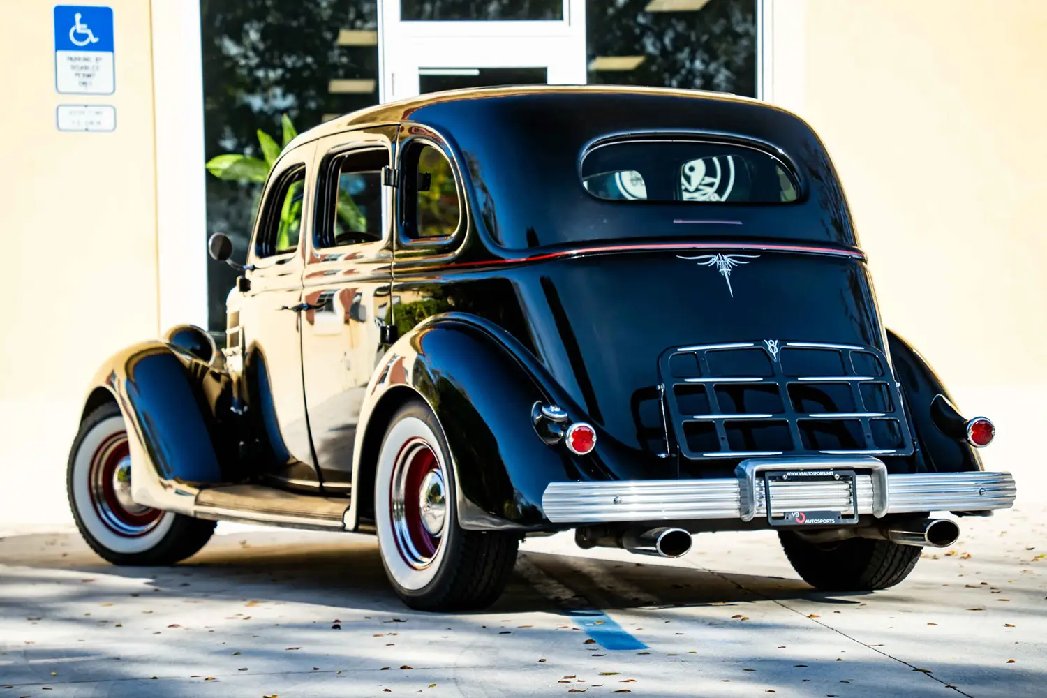1936 Ford Model 68 Fordor sedan