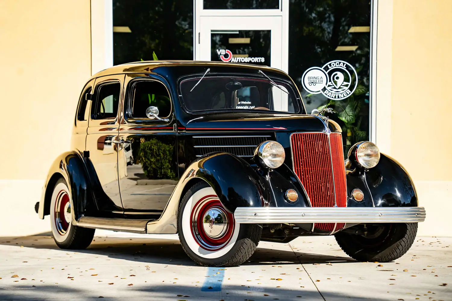 1936 Ford Model 68 Fordor sedan