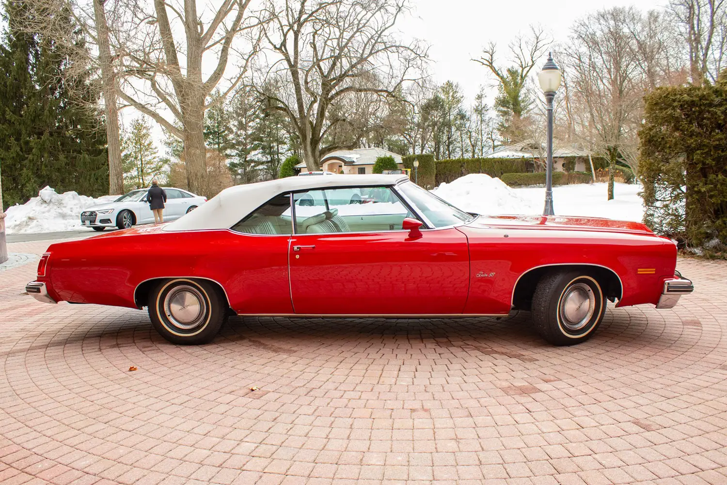1975 Oldsmobile Delta 88 Royale