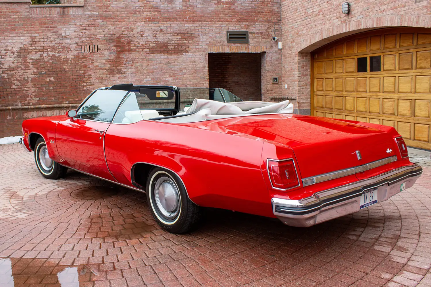 1975 Oldsmobile Delta 88 Royale