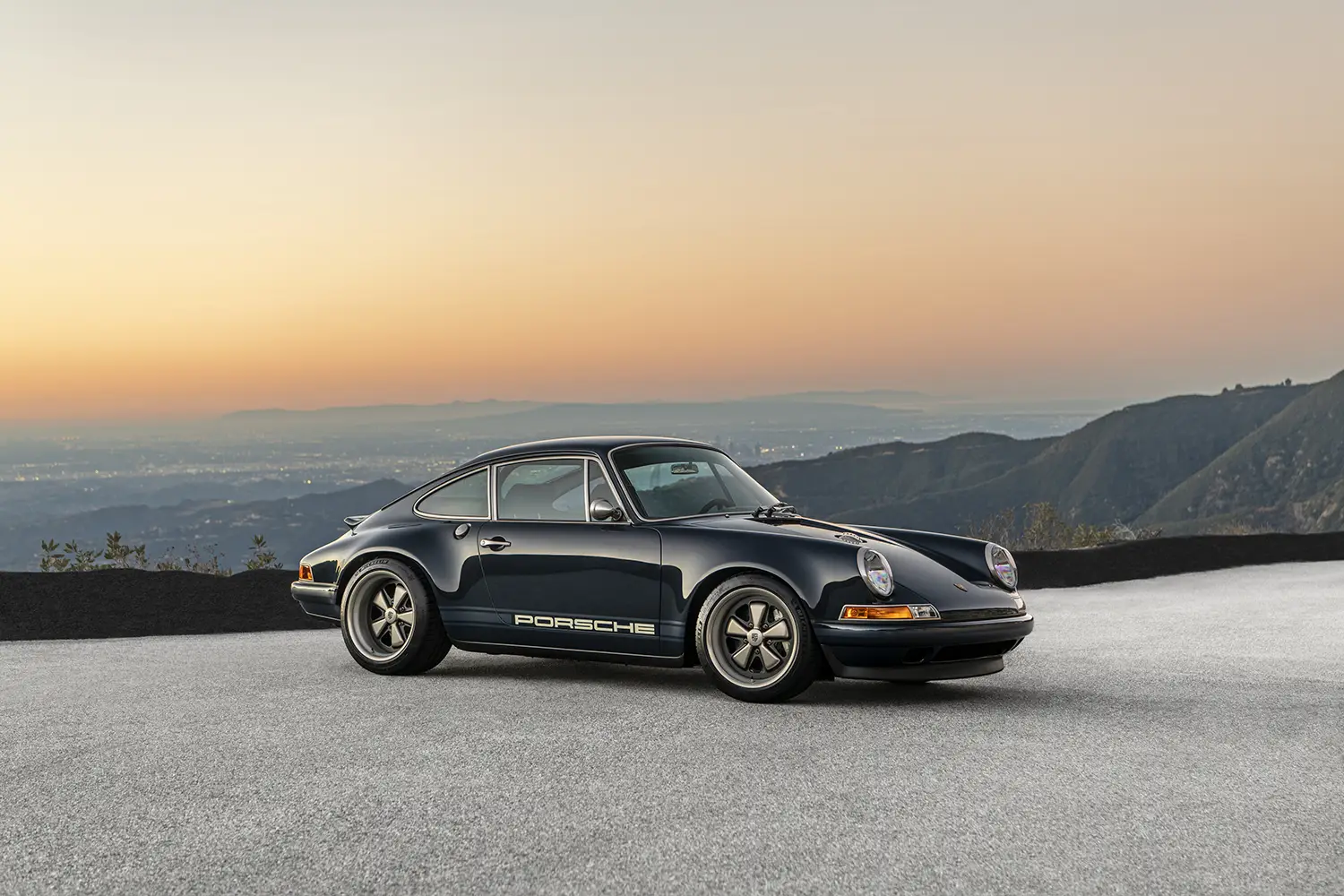 1989 Porsche 911 Reimagined by Singer