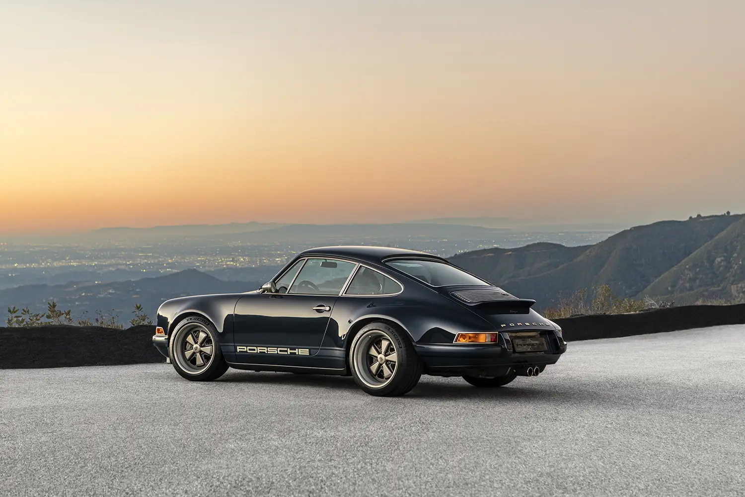 1989 Porsche 911 Reimagined by Singer