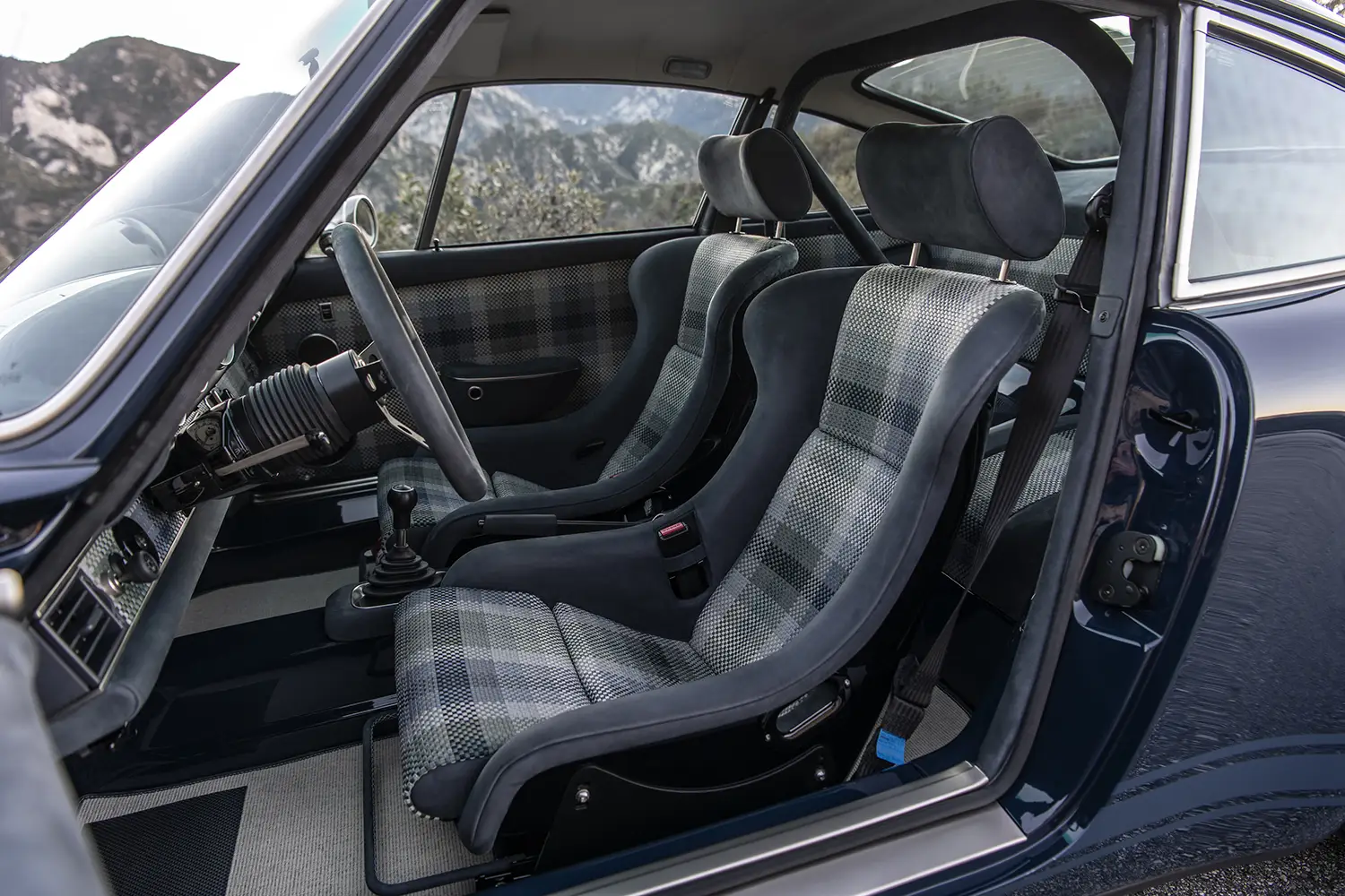 1989 Porsche 911 Reimagined by Singer