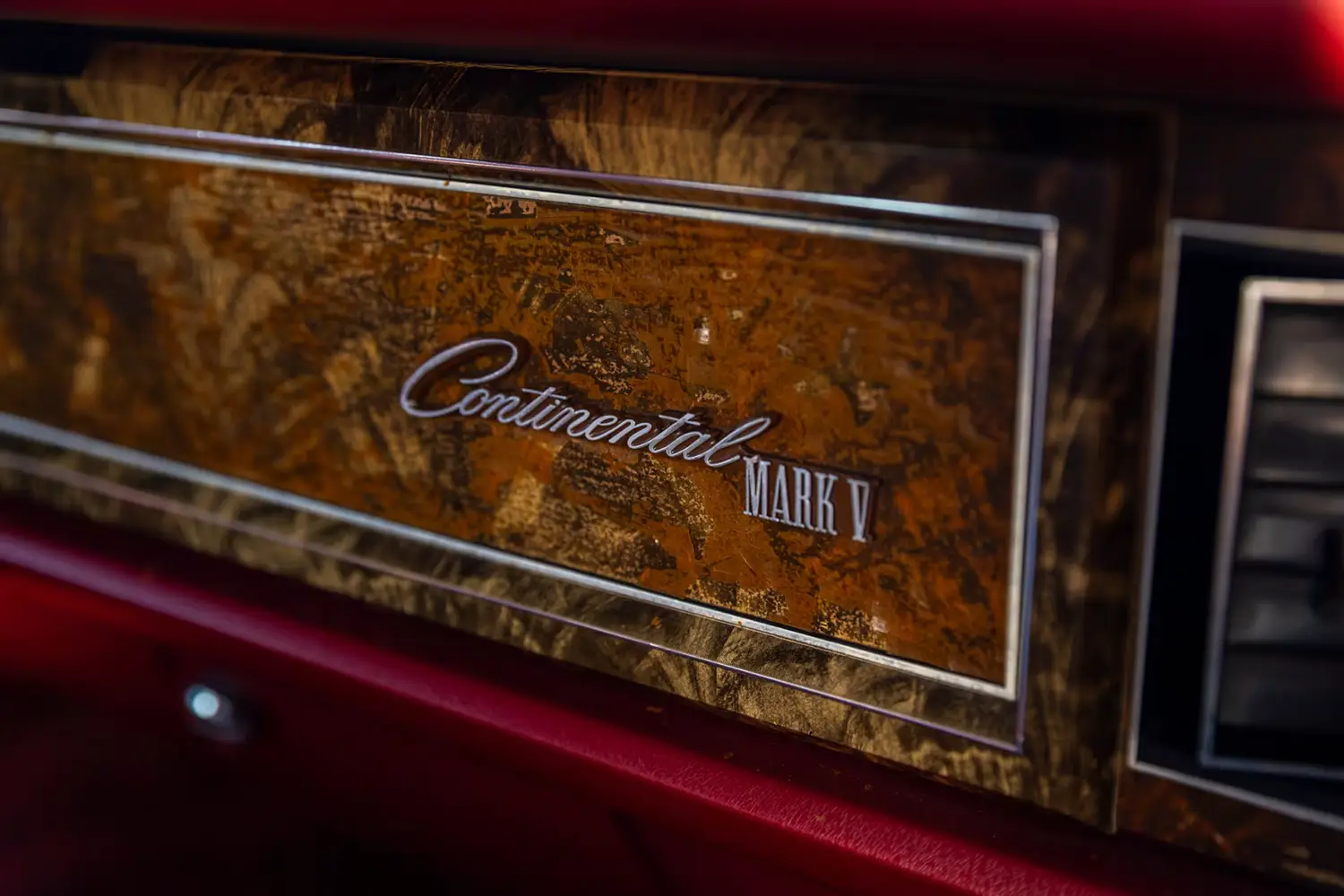 1979 Lincoln Continental Mark V