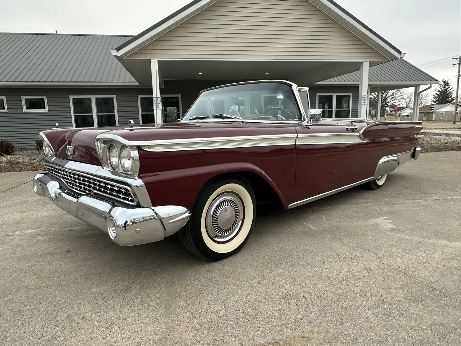 1959 Ford Fairlane 500 Skyliner