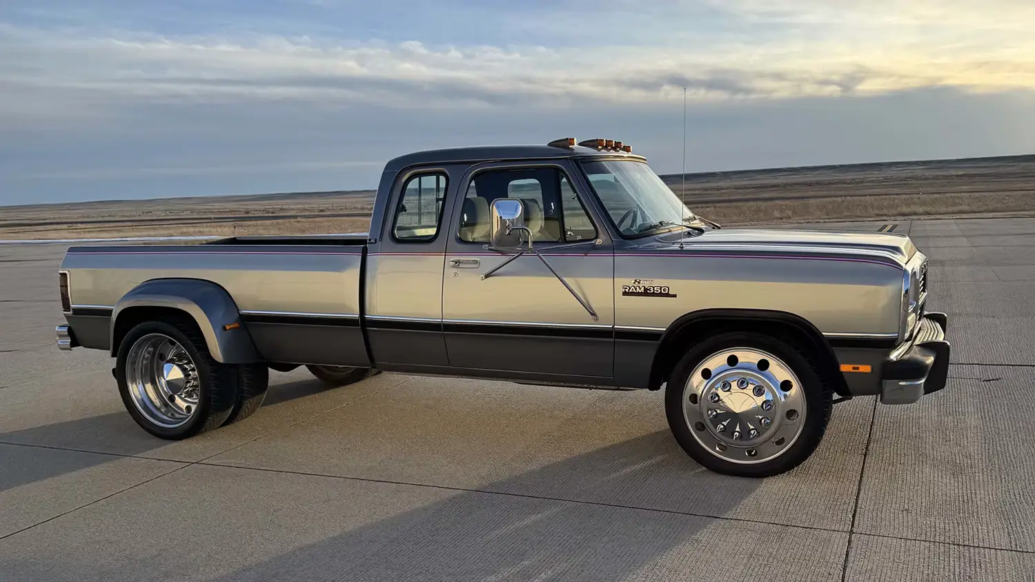 1992 Dodge D350 Pickup