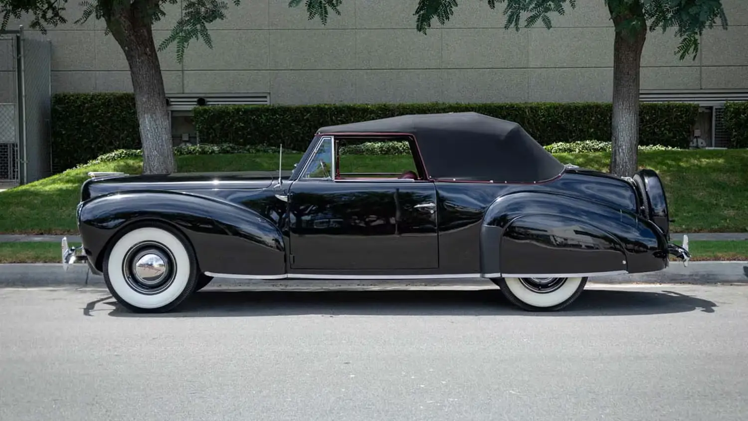 1940 Lincoln Zephyr Convertible