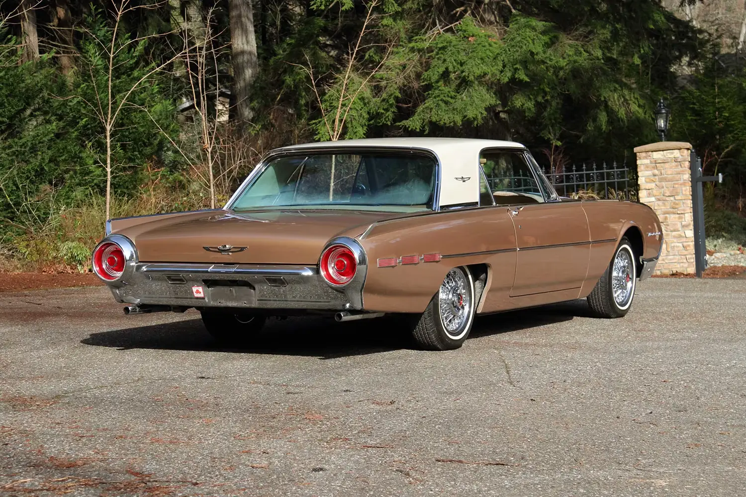 1962 Ford Thunderbird