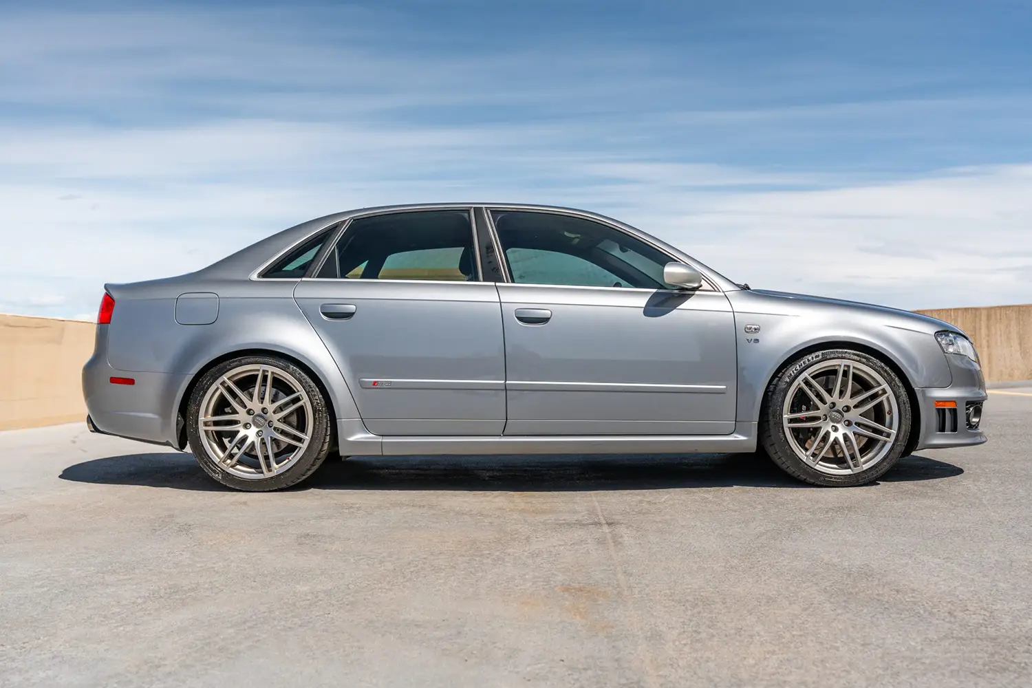 2007 Audi RS4 - Photo 2