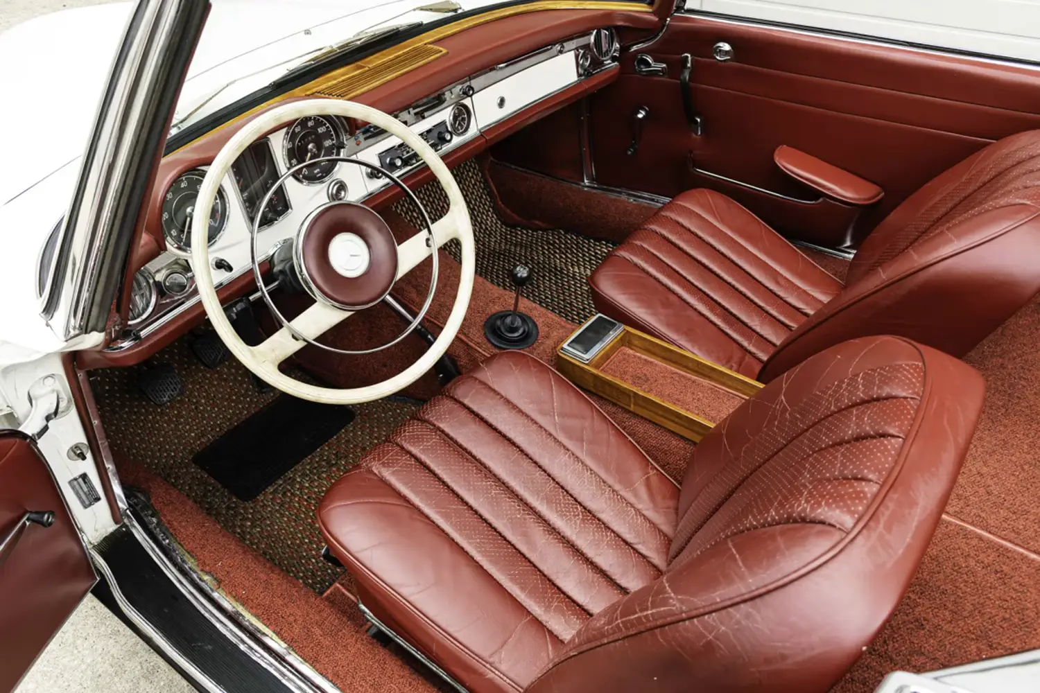 1964 Mercedes-Benz 230SL 1964 Mercedes-Benz 230SL