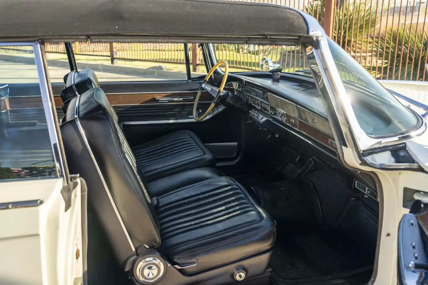 1965 Chrysler Imperial Convertible