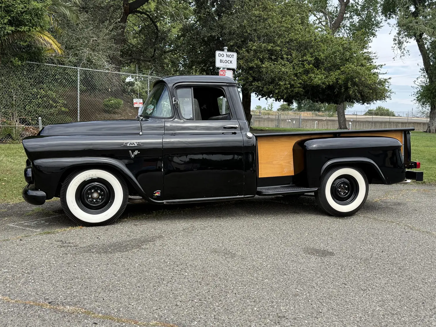 1957 Chevrolet pickup