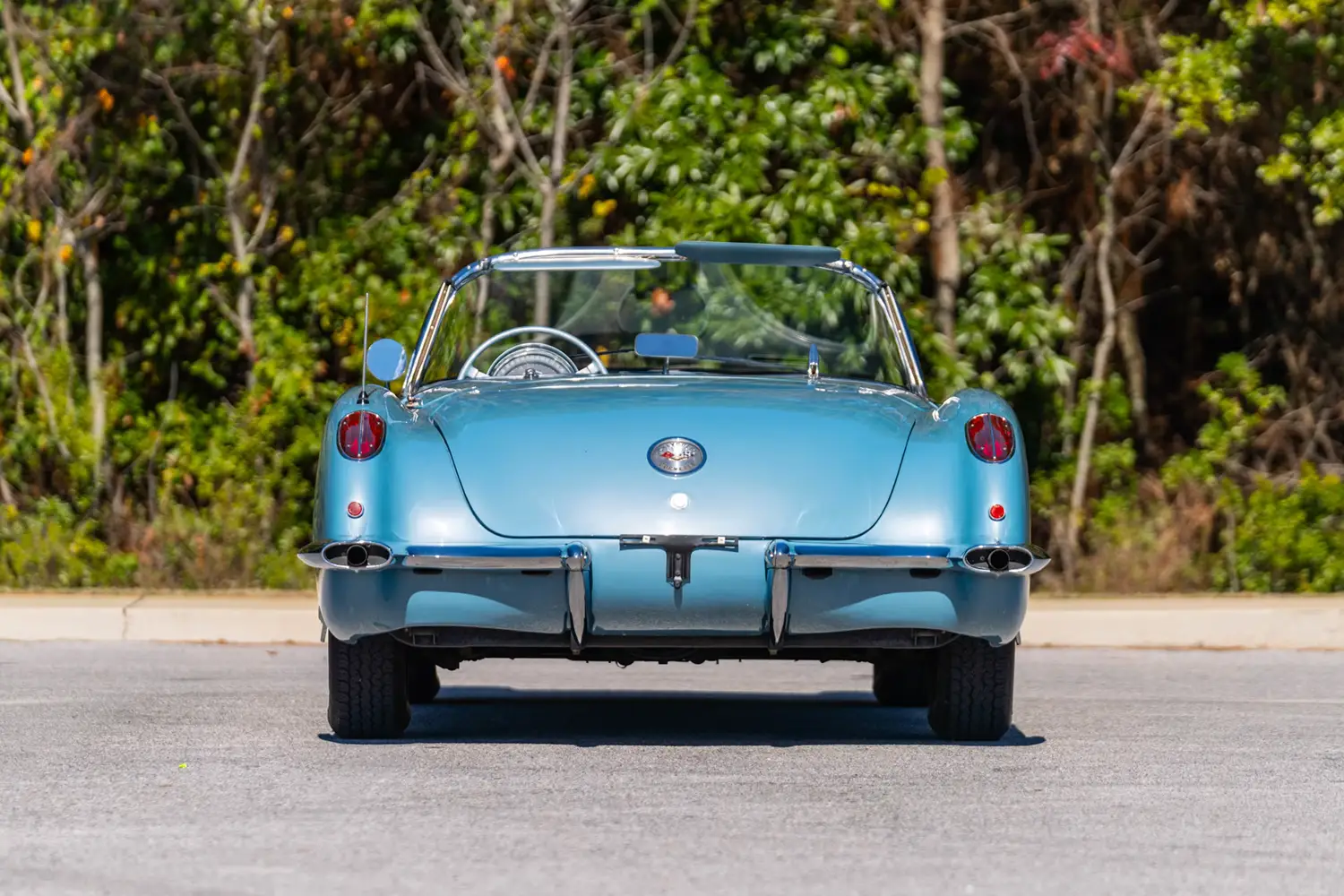 1960 Chevrolet Corvette Convertible - Photo 2